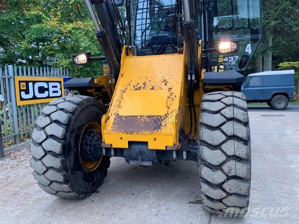 JCB 437 HT Incarcator pe pneuri