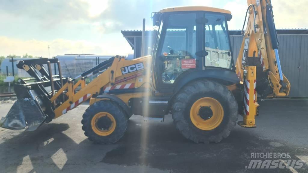 JCB 3 CX 14M3WM Buldoexcavatoare