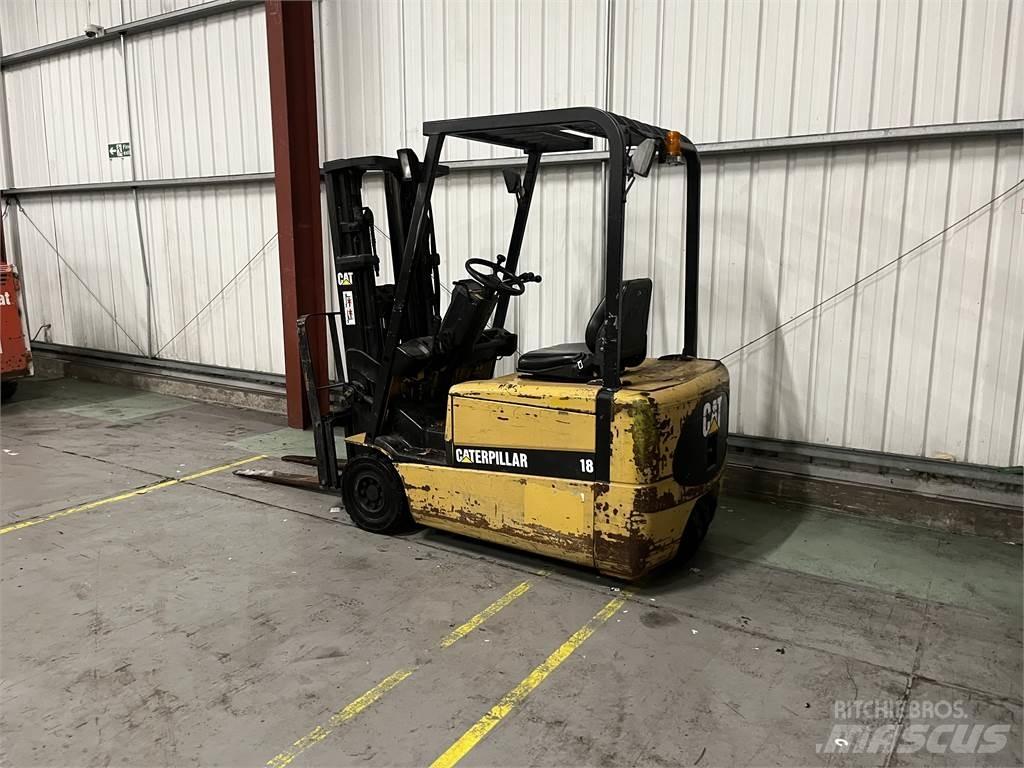 CAT EP18KT Stivuitor electric