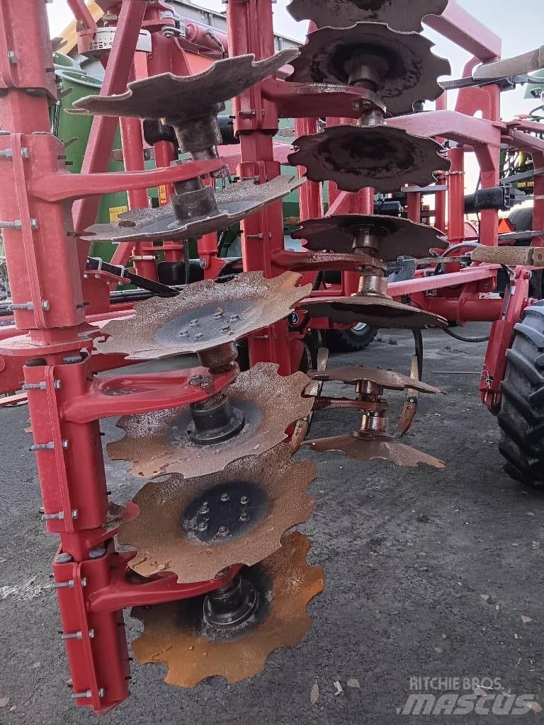 Horsch Terrano 4 MT Cultivatoare