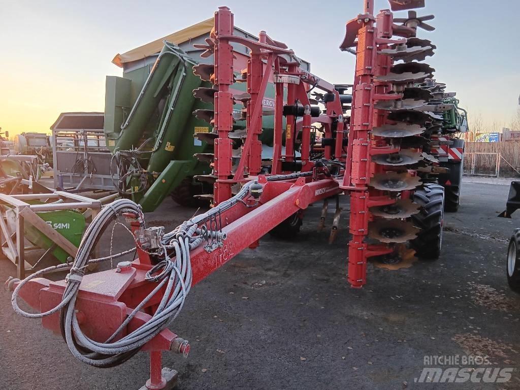 Horsch Terrano 4 MT Cultivatoare