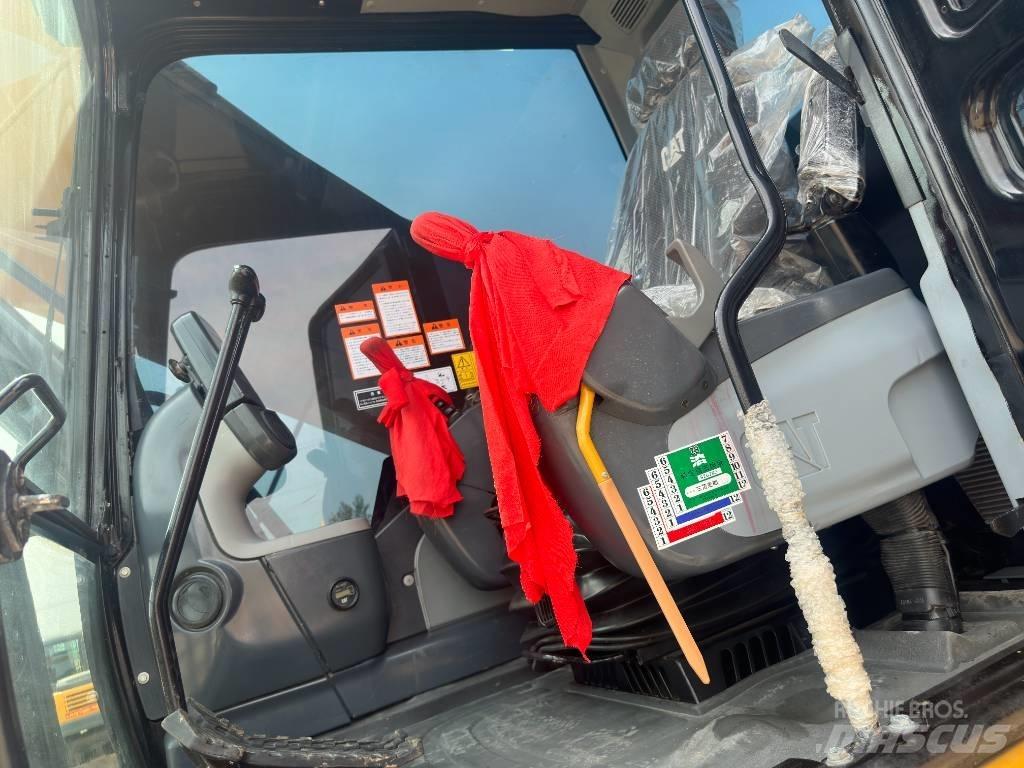 CAT 330 D2 Excavatoare pe șenile
