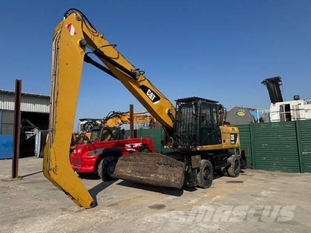 CAT 318D MH Paleta de manipulare
