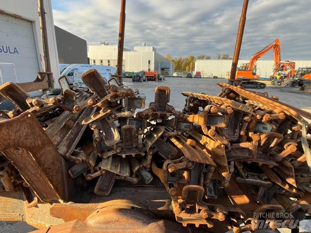 Valmet 890 Transportoare