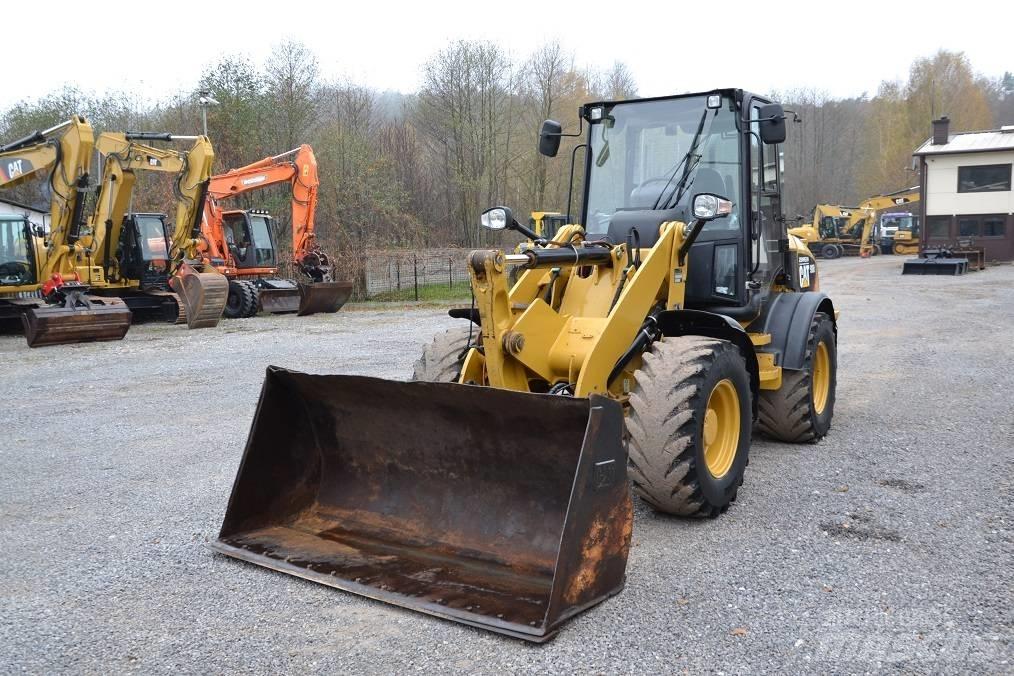 CAT 908 H 2 Incarcator pe pneuri