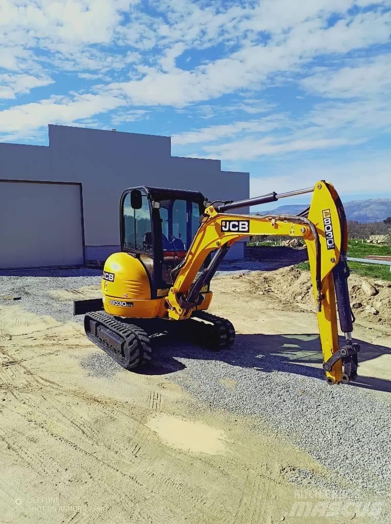 JCB 8030 ZTS Mini excavatoare < 7t