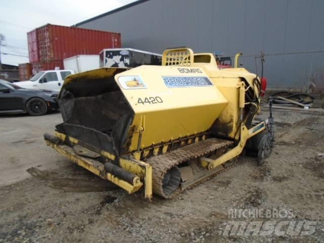 Bomag PROPAVER 4420 Pavatoare asfalt