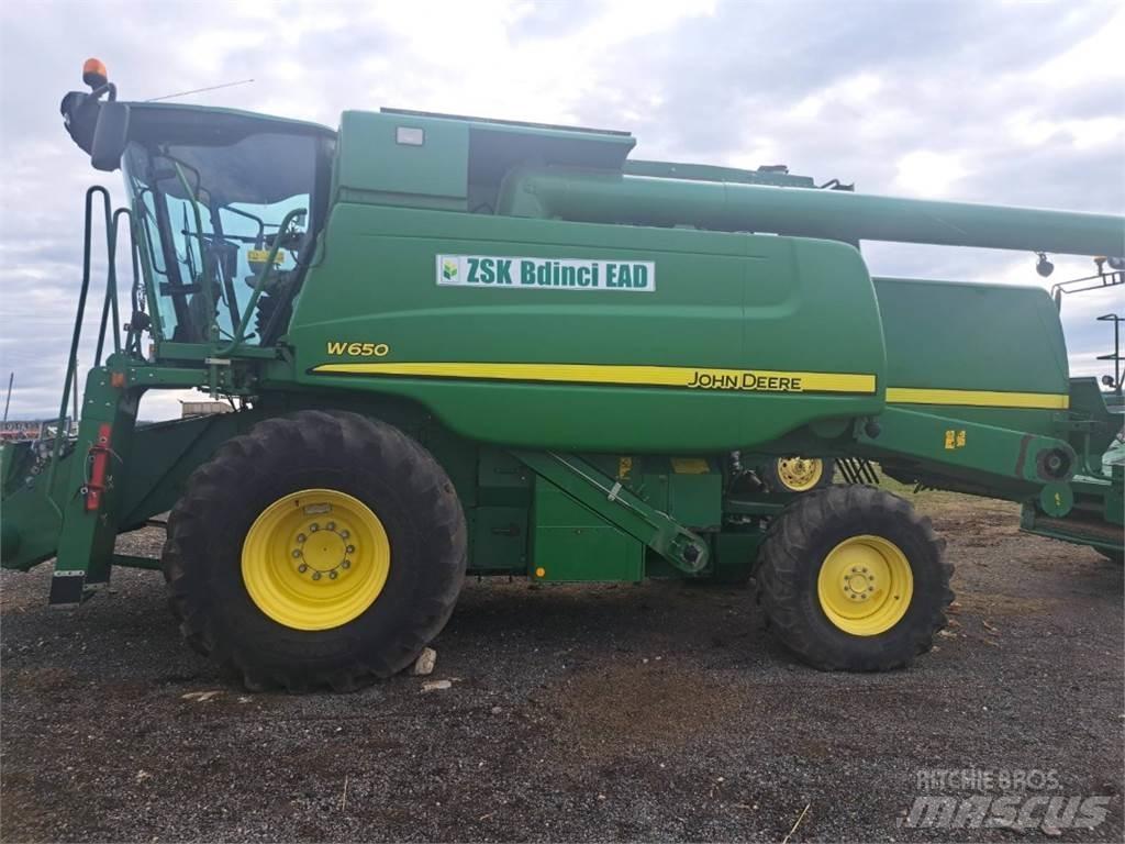 John Deere W650 Combine de secerat