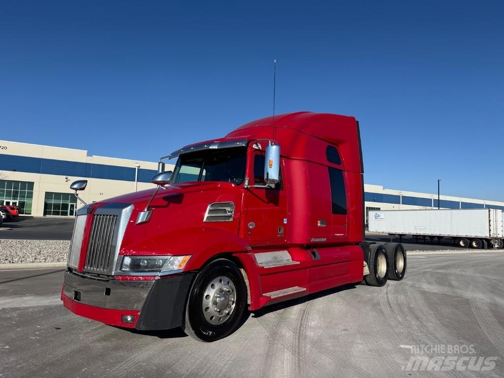 Western Star 5700 XE Autotractoare