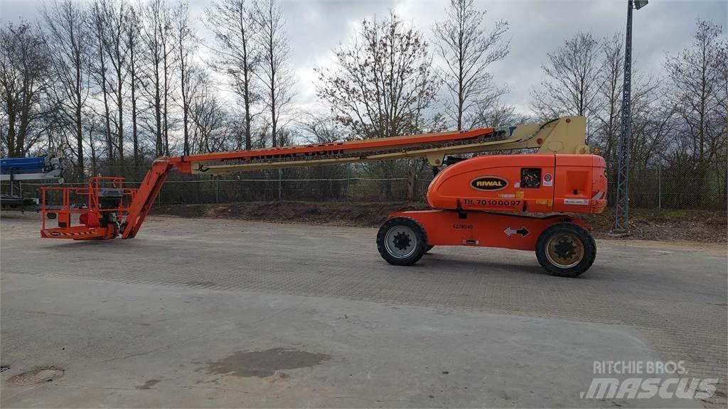 JLG 860SJ Nacele cu brat telescopic