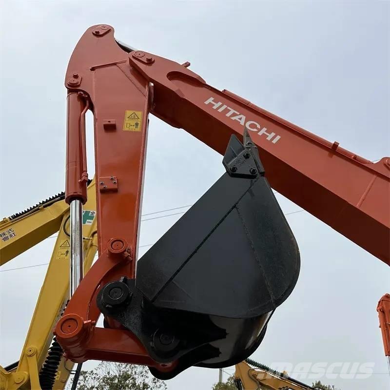 Hitachi ZX60 Mini excavatoare < 7t