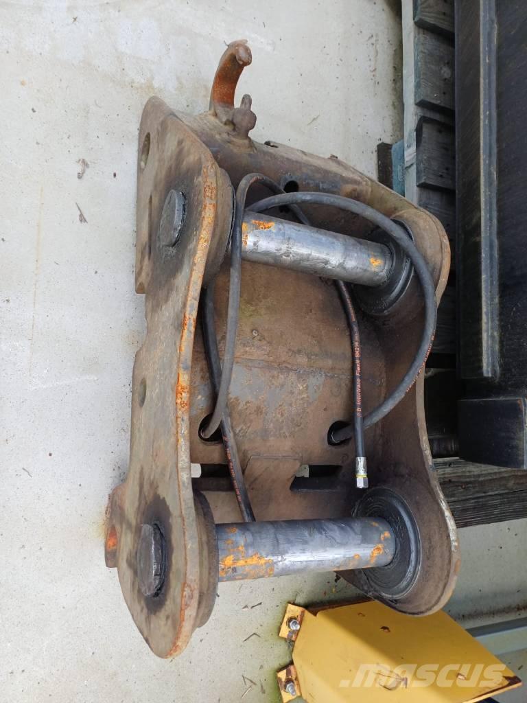 Volvo EW 160 B Excavatoare cu roti