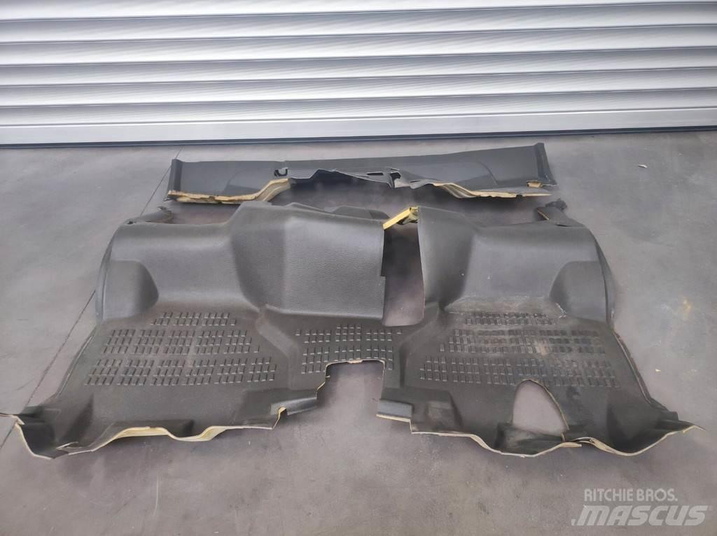 Renault Floor Mat Cabine si interior