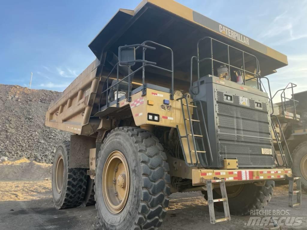 CAT 777e Autobasculante remorci