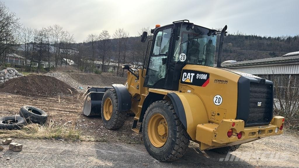 CAT 910M Incarcator pe pneuri