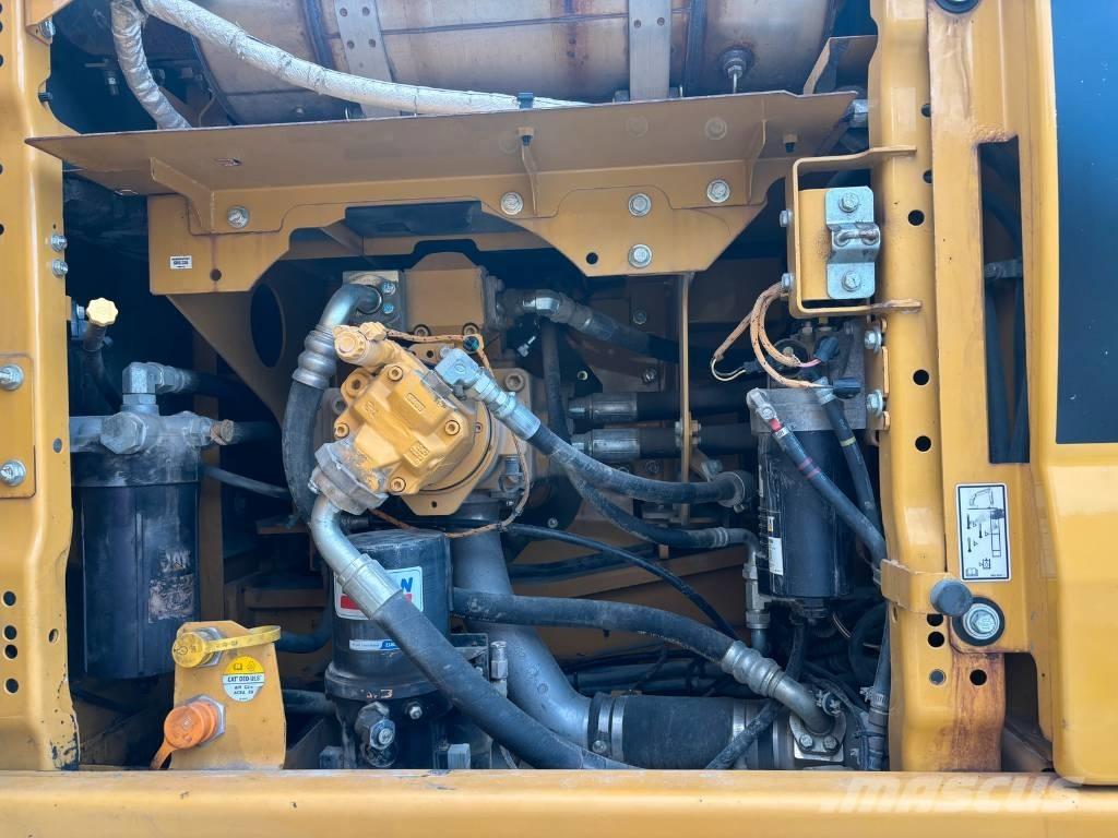 CAT 336 Excavatoare pe șenile
