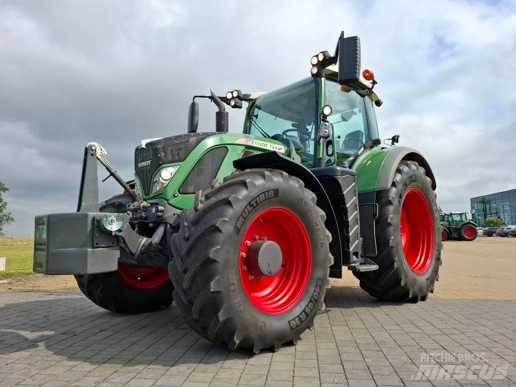 Fendt 724 Profi Tractoare