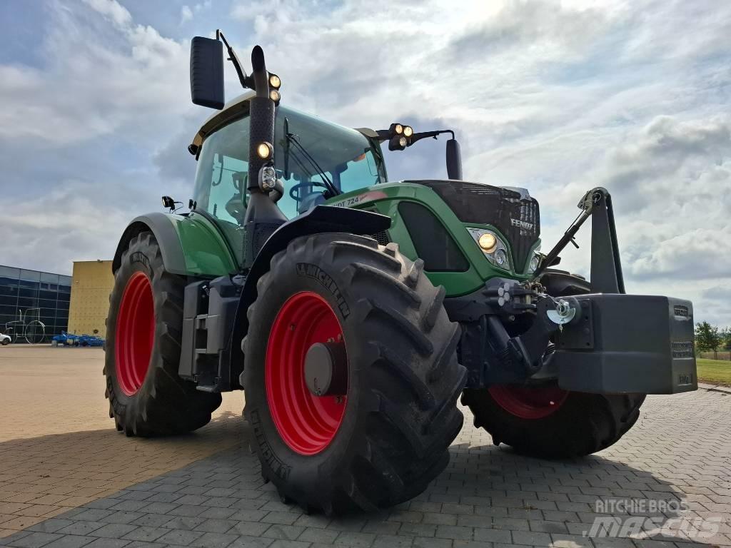 Fendt 724 Profi Tractoare
