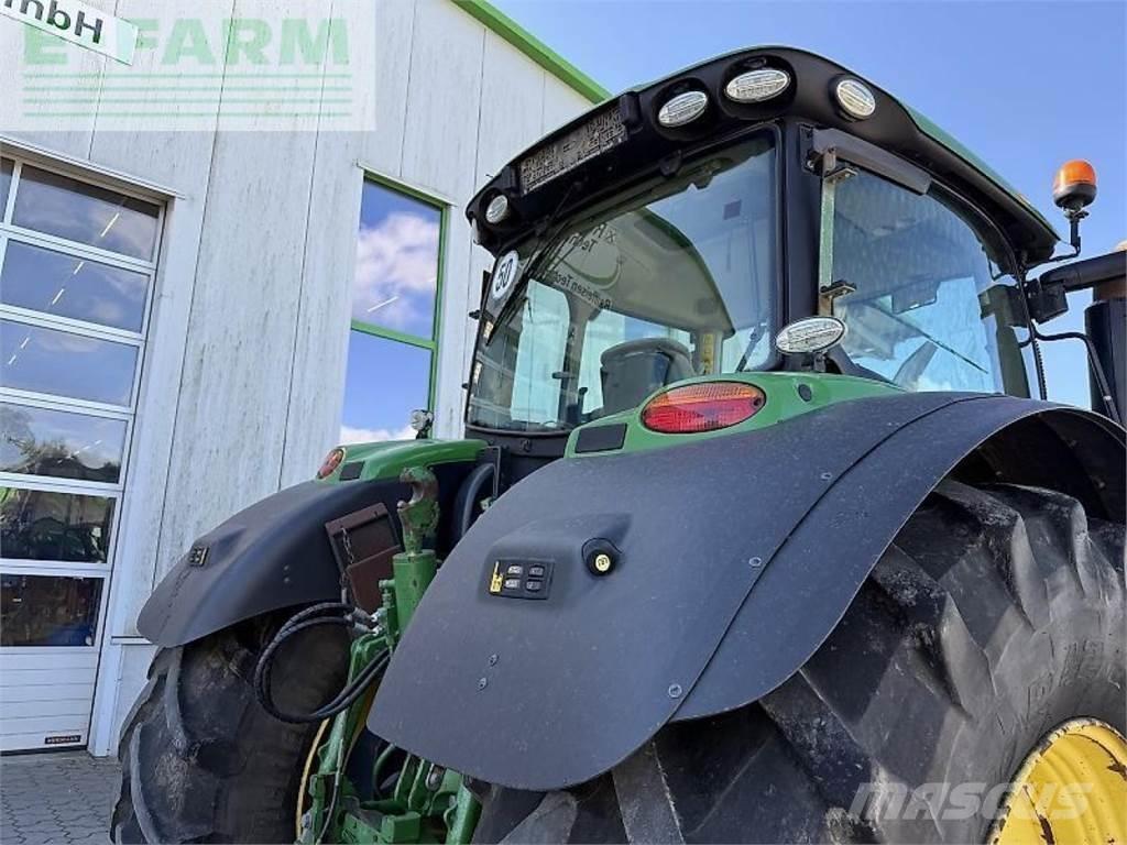 John Deere 6215r Tractoare