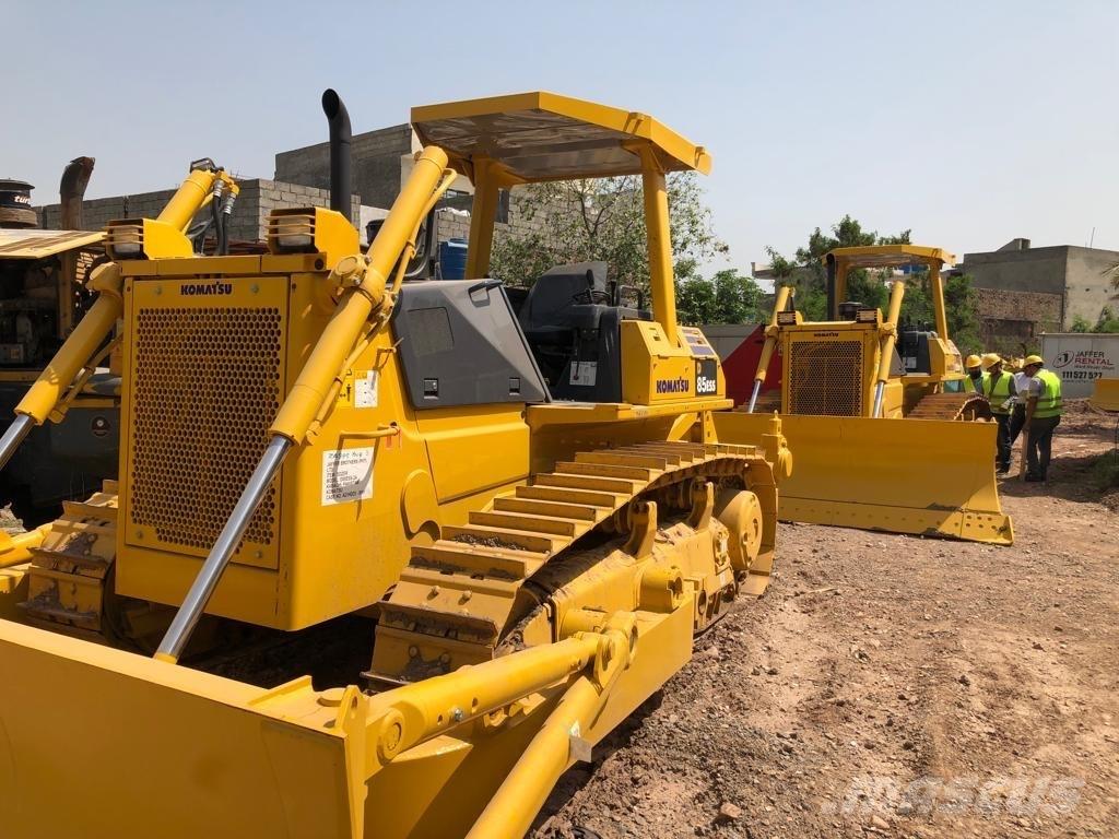 Komatsu D 85 ESS-2A Buldozere pe senile