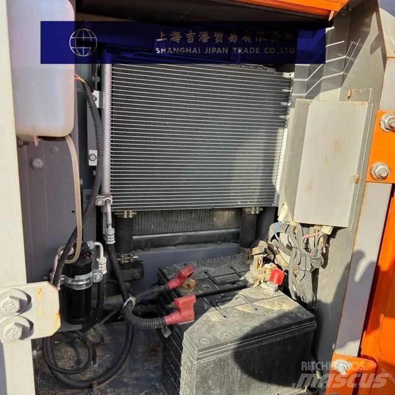Hitachi ZX 70 Excavatoare pe șenile
