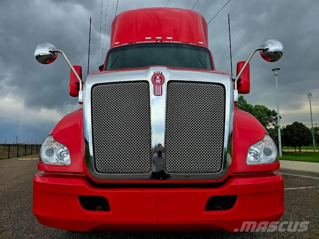 Kenworth T 680 Autotractoare