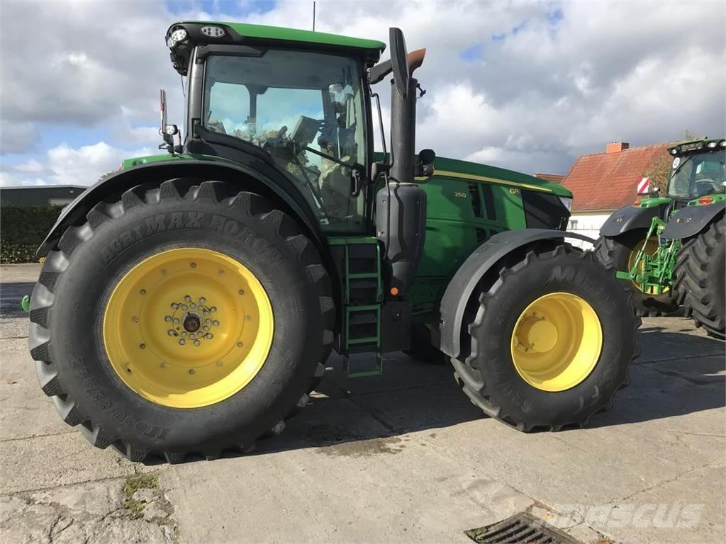 John Deere 6R 250 Tractoare