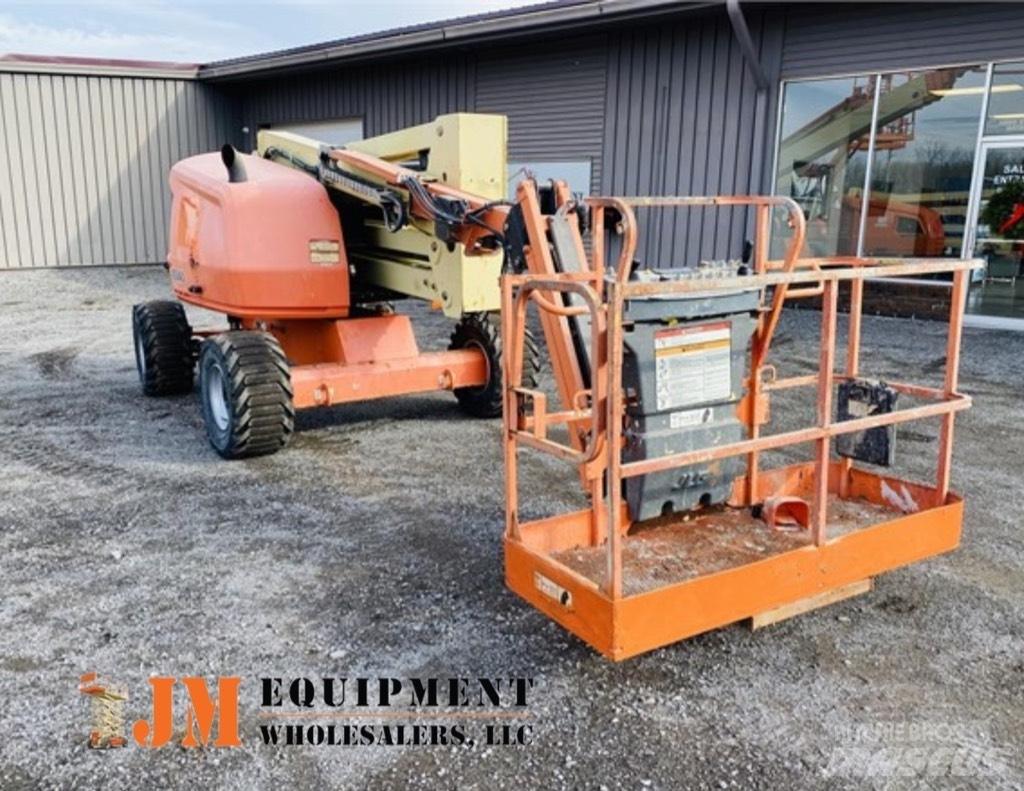 JLG 450 AJ Nacele cu brat articulat