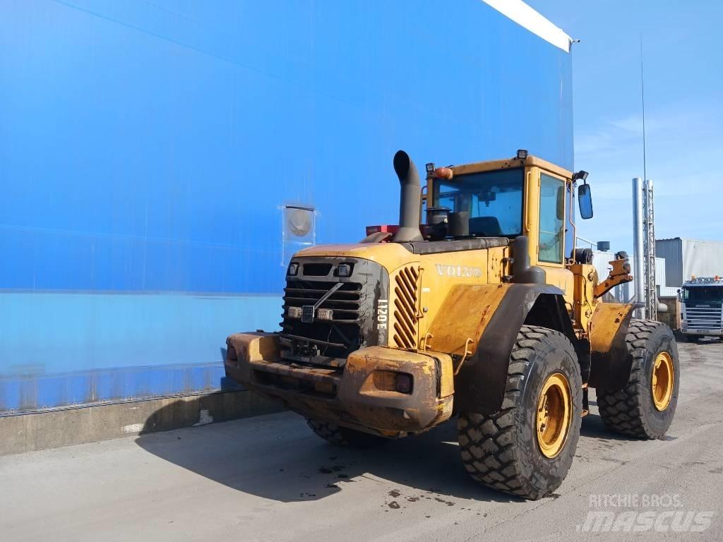 Volvo L 120 E Incarcator pe pneuri