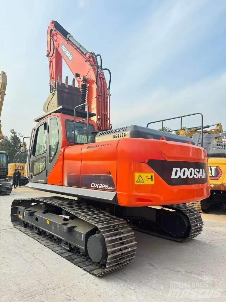 Doosan DX 225 LCA Excavatoare 7t - 12t