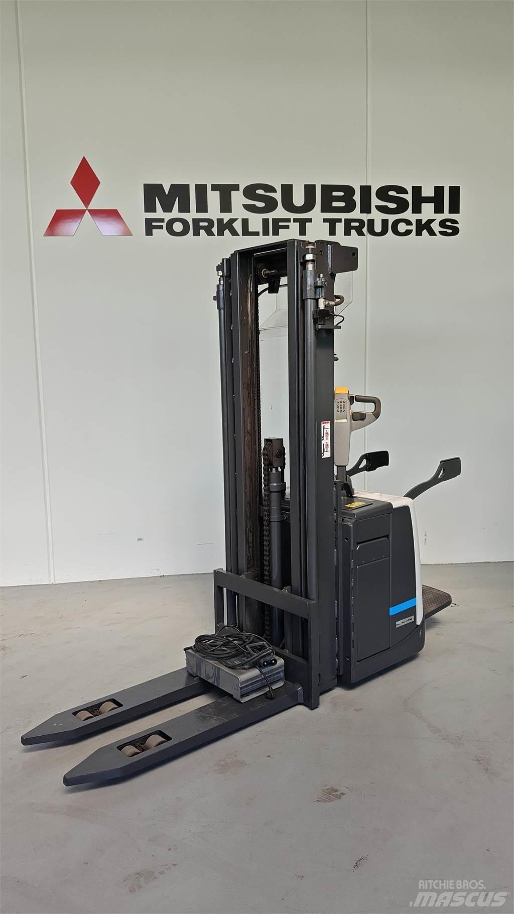 Atlet PSP125 Transpaleta cu platforma