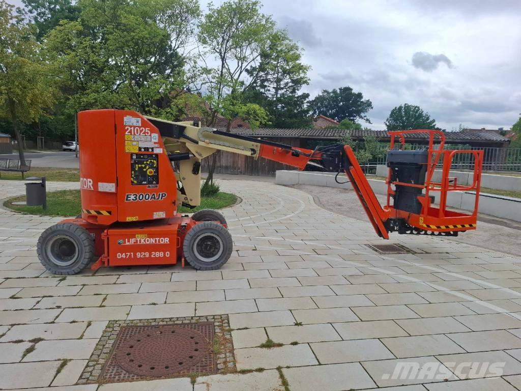 JLG E 300 AJP Nacele cu brat articulat