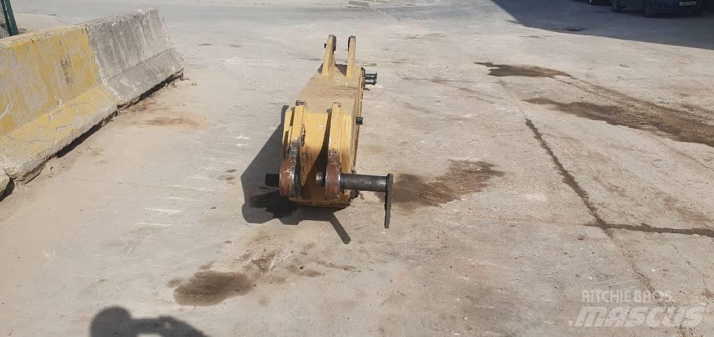 CAT 325 Axe