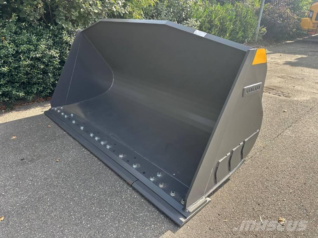 Volvo L90H bucket Pistoane