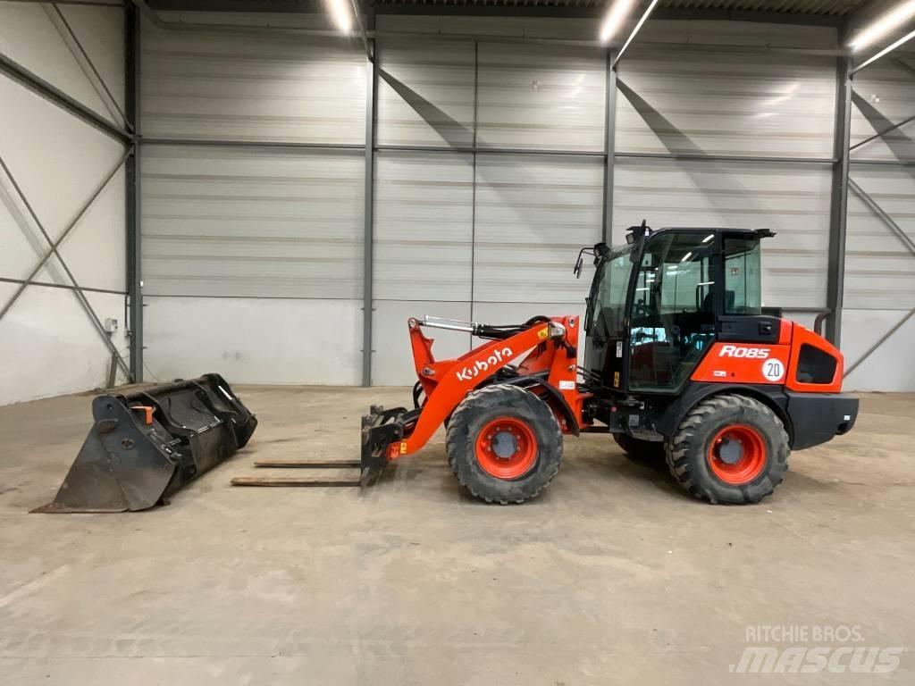 Kubota R 085 Incarcator pe pneuri
