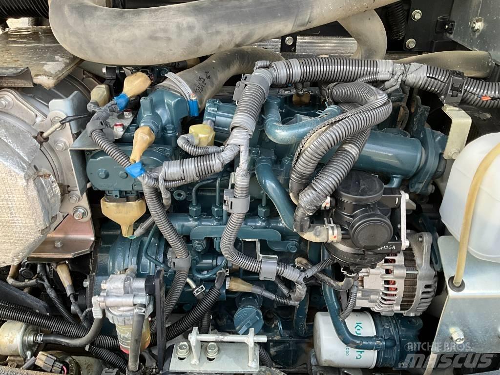 Kubota R 085 Incarcator pe pneuri