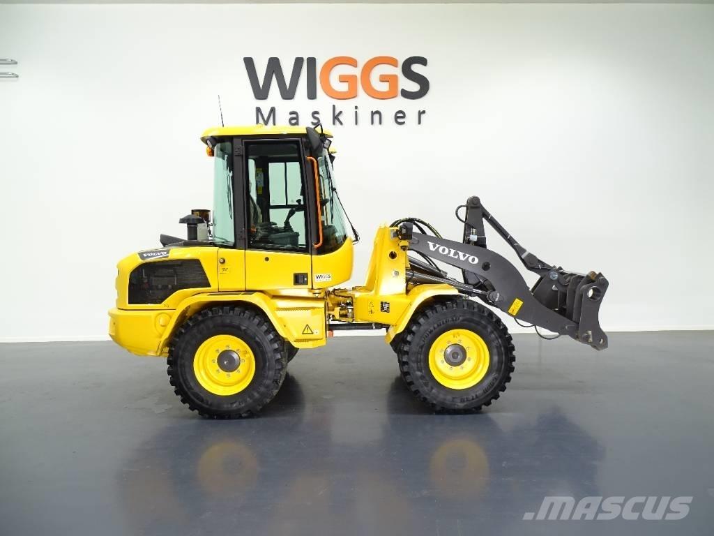 Volvo L35HT Incarcator pe pneuri