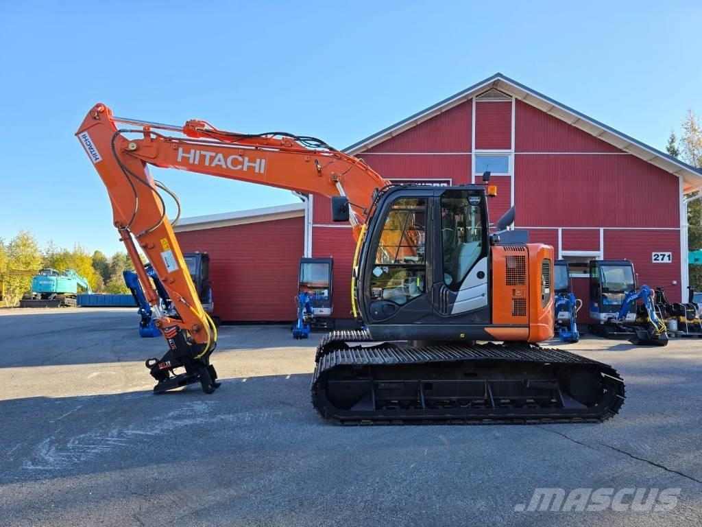 Hitachi ZX 135 US-6 Excavatoare pe șenile
