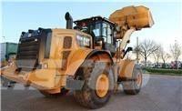 CAT 966M Incarcator pe pneuri