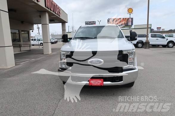 Ford F250 SD Utilaje construcții - Altele