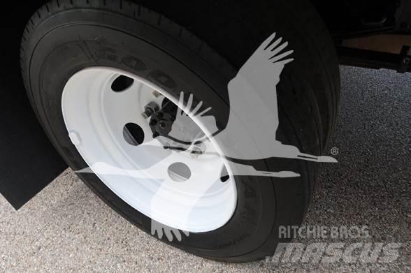 Isuzu NPR HD Utilaje construcții - Altele