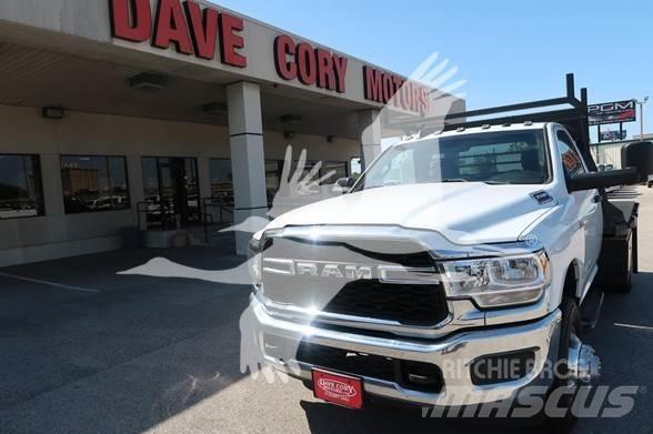 RAM 3500 HD Camioane platforma/prelata