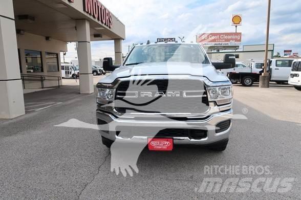 RAM 3500 HD Camioane platforma/prelata