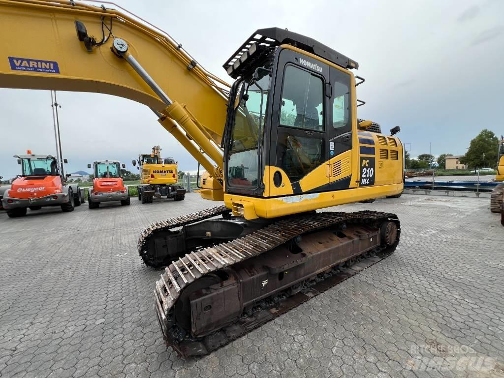 Komatsu PC210NLC-11 Excavatoare pe șenile
