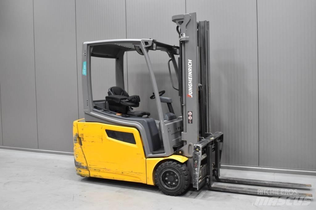 Jungheinrich EFG 220 Stivuitor electric