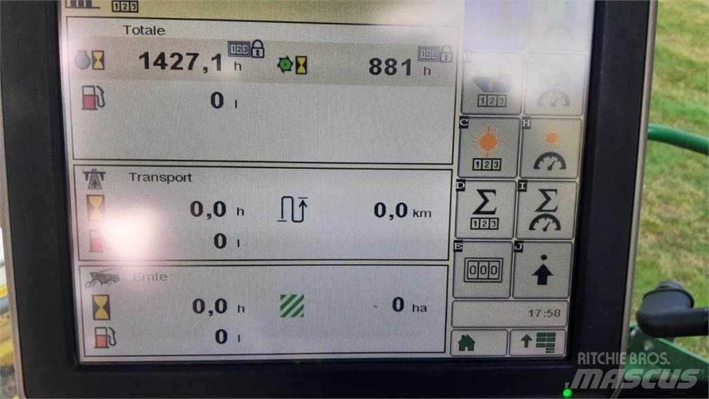 John Deere 8400i Forajere cu autopropulsare