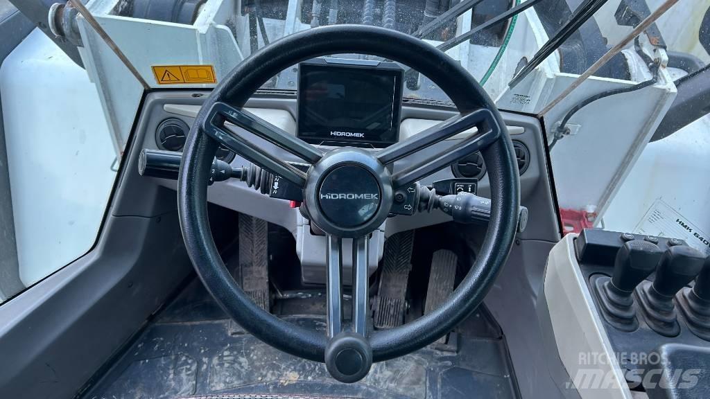 Hidromek HMK 640 WL buldozere pe roti