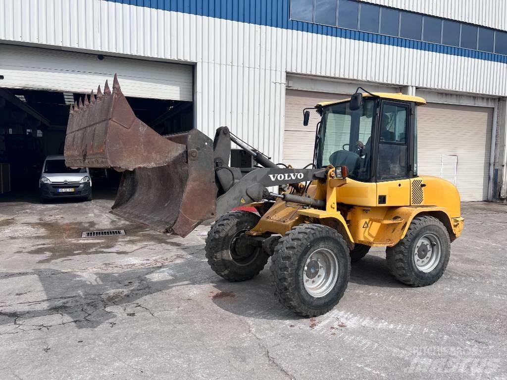 Volvo L 30 B Incarcator pe pneuri