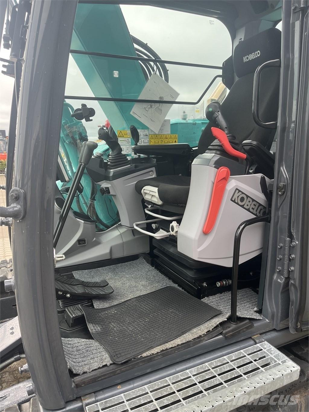 Kobelco SK 75 SR Excavatoare 7t - 12t