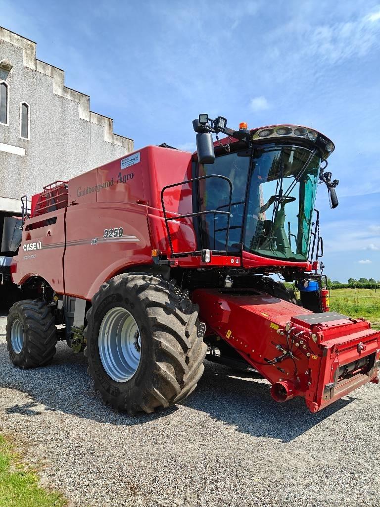Case IH 9250 Combine de secerat